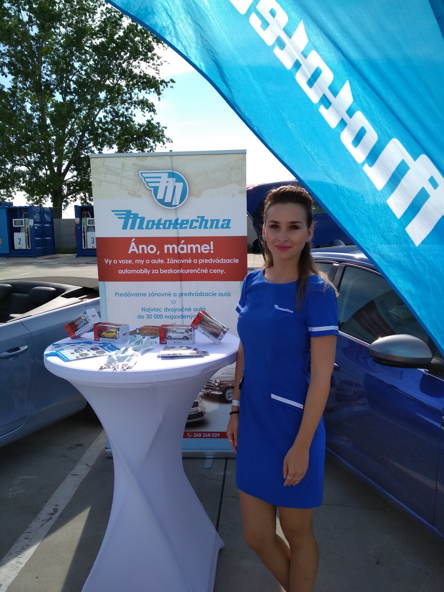 Hostess Power racing słowacja pierścionek Orzech Poton